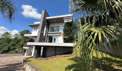 Belíssima casa semimobiliada à venda no bairro Farroupilha em Ivoti