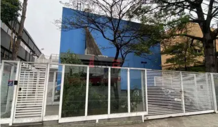 Prédio comercial para locacão em Santo Amaro.