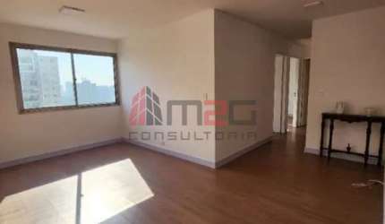 Vende-se apartamento na Barra Funda com 3 dormitórios.