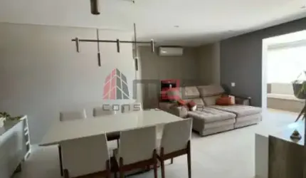 Apartamento na Vila Anastácio