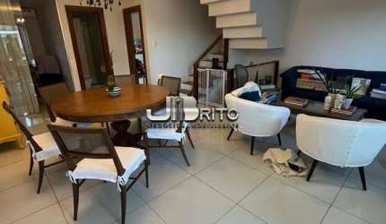 CASA TRIPLEX 3 QUARTOS  EM PATAMARES