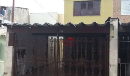 sobrado com 3 dormitórios e armários embutido, 2 vagas e Edícula
