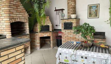 Casa com 3 dormitórios à venda, 120 m² por R$ 870.000,00 - Granja Viana - Cotia/SP