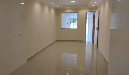 Excelente casa com 2 quartos no Afonso Pena.