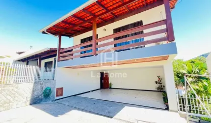 Casa com 4 quartos à venda no Garcia, Blumenau , 409 m2 por R$ 1.090.000