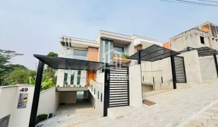 Casa com 3 quartos à venda no Fortaleza, Blumenau , 192 m2 por R$ 895.000