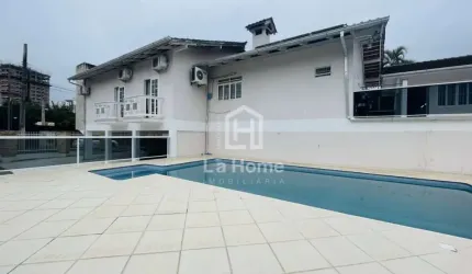Casa com 3 quartos à venda em Água Verde, Blumenau , 397 m2 por R$ 1.200.000