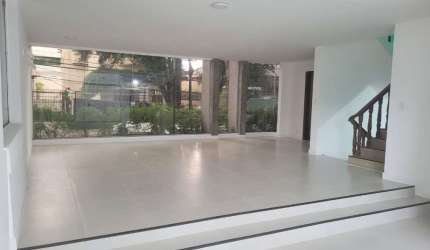 Casa com 4 quartos para alugar na Alameda dos Guaramomis, 332, Moema, São Paulo, 240 m2 por R$ 13.000