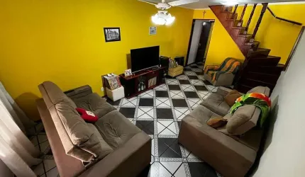 Casa à Venda em Osasco-SP, Helena Maria: 3 Quartos, 1 Suíte, 1 Vaga de Garagem, 199m² - Agende sua Visita!