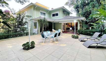 Luxuosa casa de condomínio à venda em Jandira-SP, Altos de São Fernando: 4 quartos, 4 suítes, 7 banheiros, 6 vagas, 553,06 m²!