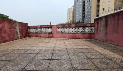 Sobrado à venda em Osasco-SP, Jardim Roberto: 2 quartos, 1 sala, 2 banheiros, 2 vagas de garagem, 190,00m² de área. Confira!