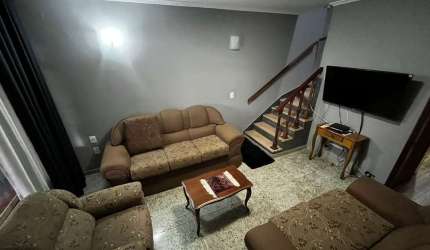 Casa com 3 Dormitórios e Edícula em Presidente Altino - Duas Casas no Mesmo Terreno!