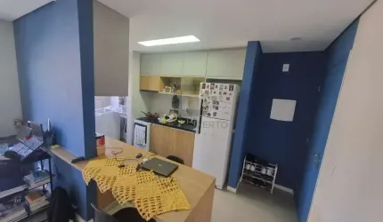 Em andar baixo, região do Parque Municipal Barueri, com sacada e 2 quartos - Alphaview