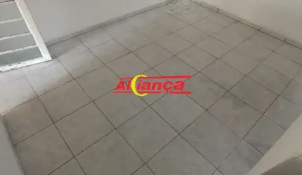 Sobrado 3 dorm com suíte sendo 1 dorm. terreo com wc 2 vg