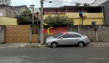 CASA COM 1 DORM E  EDICULA NA LATERAL COM 1 DORM  A VENDA 91,66 M² - Cidade Soberana - Guarulhos