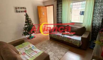 Ótimo sobrado à venda, localizado na Vila Mazzei.