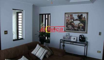 SOBRADO com 3 suítes á venda na Vila Rosália - 289m²