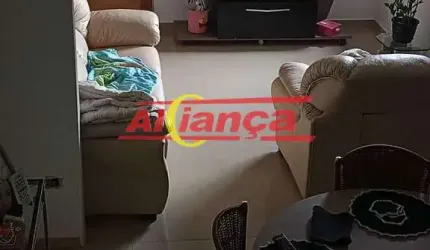 Sobrado com 2 quartos,2 banheiros, sala dois ambiente e ampla.