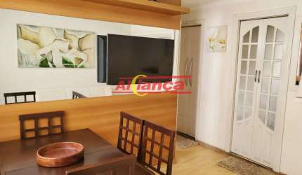 Casa em Condomínio Fechado - Totalmente Mobiliada!