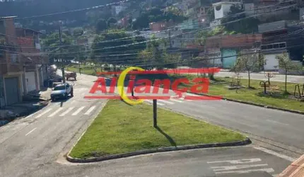 Sobrado espaçoso e versátil em ótima localização!