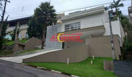 Casa em condomínio com 3 suítes, 2 living, 2 vagas em Arujá hills 3 - Arujá