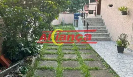 CASA COM 3 DORMITÓRIOS SENDO 1 SUITE - JARDIM PRESIDENTE DUTRA - GUARULHOS/SP