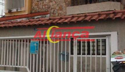 Linda casa no Gopouva com 3 Dormitórois, sendo 1 suíte, 2 vagas e dependência