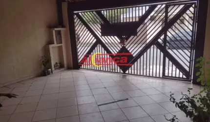 Sobrado com 3 Quartos , Espaço Office  e 3 banheiros.