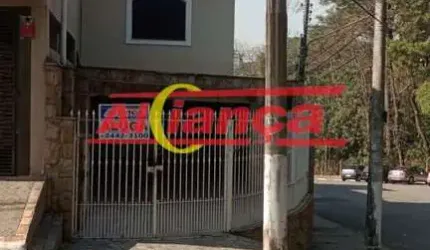 Sobrado Comercial Bosque Maia, 3 vagas, 2 salas, 2 wc, 3 dormitórios, cozinha e corredor lateral