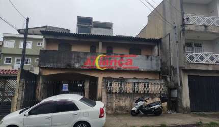 Imóvel com 3 casas no Parque Continental II