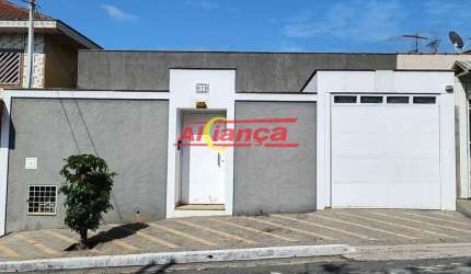 Casa luxuoso e com lindo acabamento