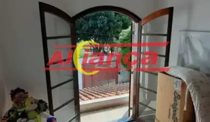 Sobrado bem lozalizado Região de Arúja