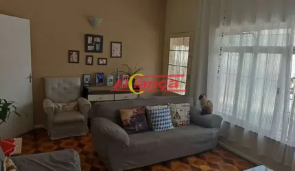 Casa térrea à venda com 160m², 3 quartos e 3 vagas - Jardim Vila Galvão / Guarulhos