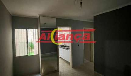 Apartamento no Centro de Guarulhos, 60 m2, 2 dormitorios, 1 vaga de garagem. Próximo ao Shopping.