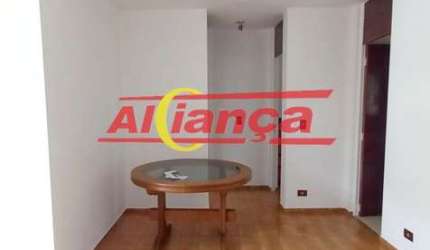 Apartamento à venda de 2 dormitórios com suíte na Timóteo Penteado