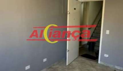 APTO  PROXIMO AO CENTRO UM DORM. NO MACEDO