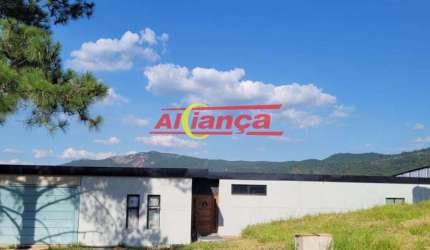 Casa com vista para a Pedra Grande, 4 dormitórios, 6.000 m² de terreno, academia e 4 suítes extras.