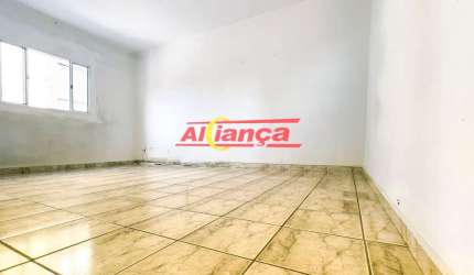 Apartamento no Condominio Alvorada A com Academia e Supermercado Loppes de frente do condominio