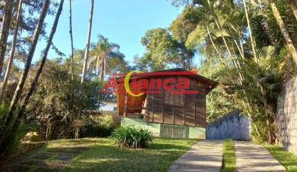 CHÁCARA COM CASA PRÉ FABRICADA  E LINDO JARDIM