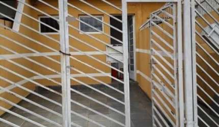 Casa com 4 quartos à venda na Rua Passo Fundo, 16, Jardim São Jorge, Guarulhos, 240 m2 por R$ 530.000