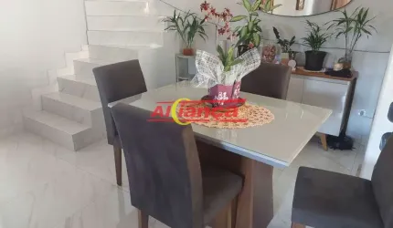 SOBRADO COM PISCINA, 3 DORMITÓRIOS SENDO 1 SUITE.