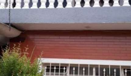 Casa com 4 quartos à venda na Rua Sérgio Reis de Oliveira, 414, Parque Continental I, Guarulhos, 192 m2 por R$ 690.000