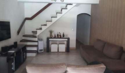Excelente Sobrado