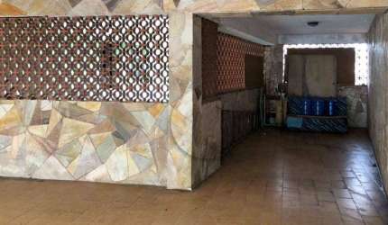 Sobrado com 5 dormitórios à venda, 443 m² por R$ 780.000,00 - Campestre - Santo André/SP
