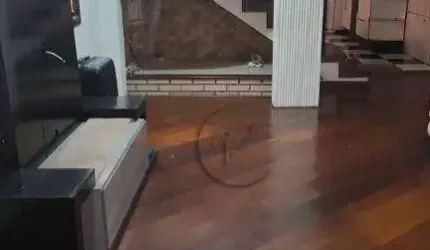 Sobrado com 3 dormitórios para alugar, 350 m² por R$ 4.542,00/mês - Vila Eldízia - Santo André/SP