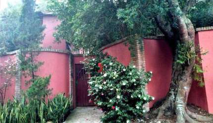 Casa com 3 dormitórios à venda, 480 m² por R$ 1.700.000,00 - Granja Viana - Carapicuíba/SP