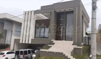 Casa com 4 quartos, 4 suítes, 2 banheiros, e 3 vagas de garagem. codigo: 13712