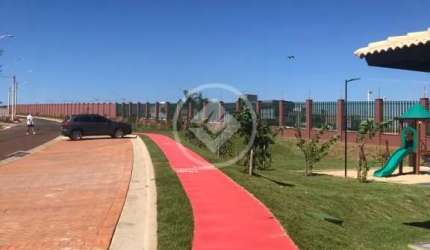 LOTE EM CONDOMINIO FECHADO codigo: 104853
