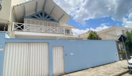 Linda Casa a Venda no Bairro Bairu Juiz de Fora