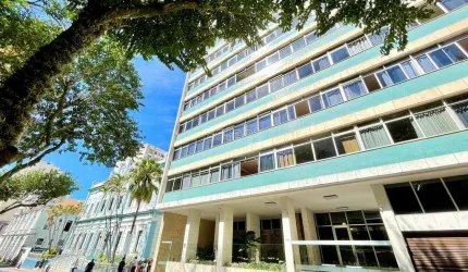 Apartamento de 3 quartos, alto padrão a venda na Rua Halfeld